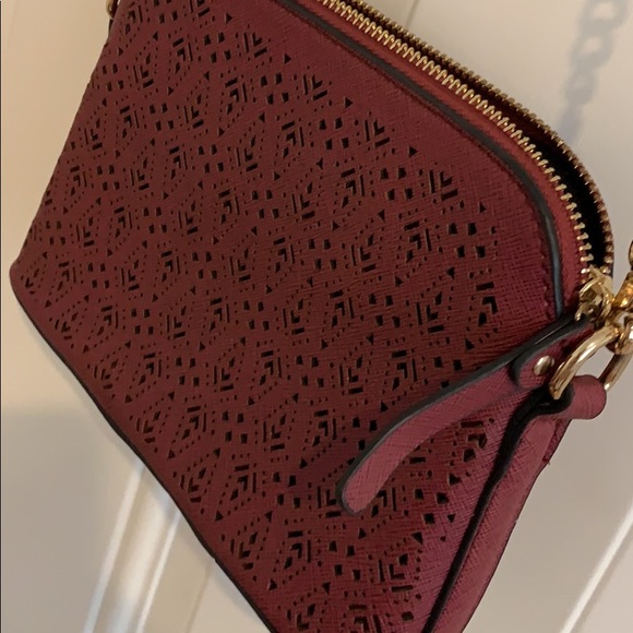 Francesca Crossbody - Picture 2 of 3